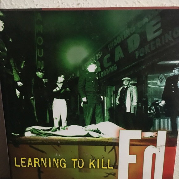 Learning to Kill: Stories by Ed McBain - Picture 8 of 8